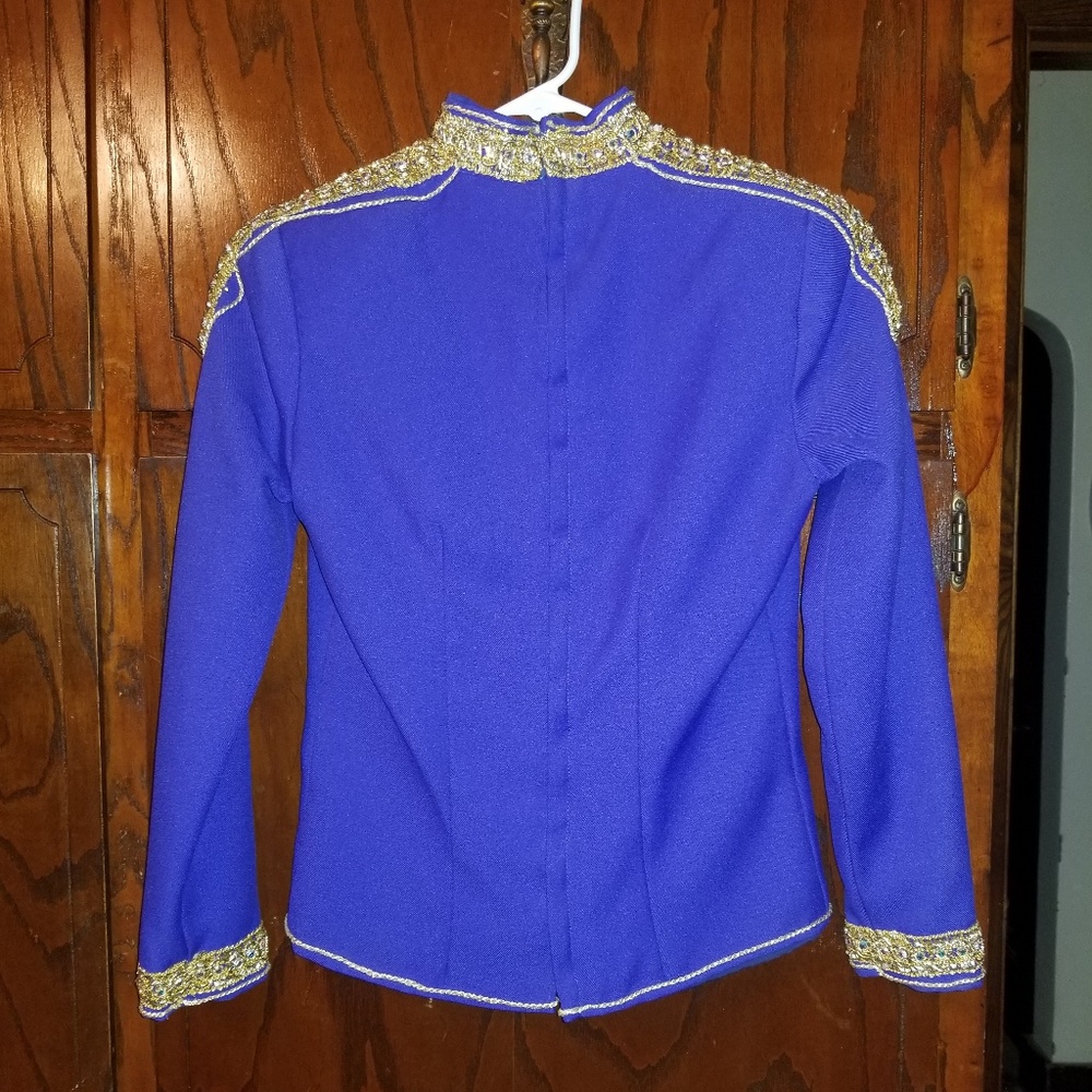 Show jacket - Picture 3 of 4